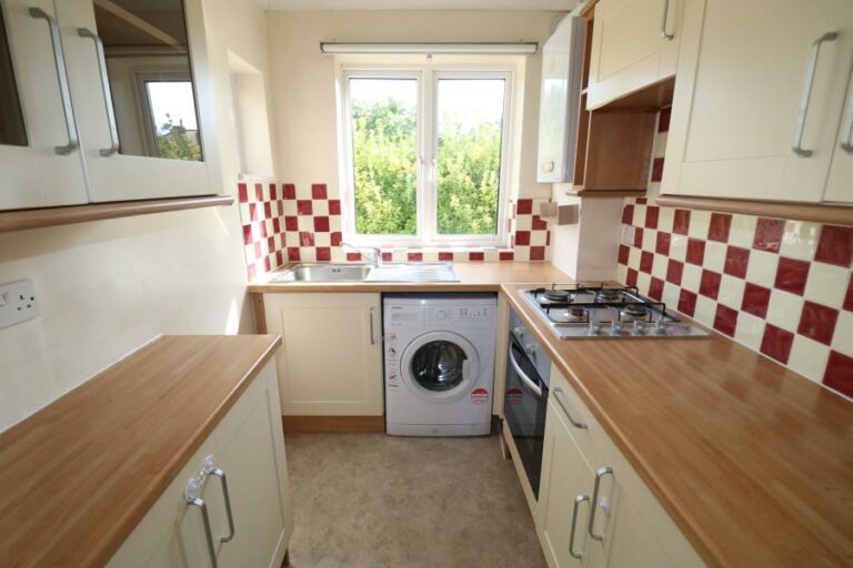 Lansbury Road, Enfield, EN3