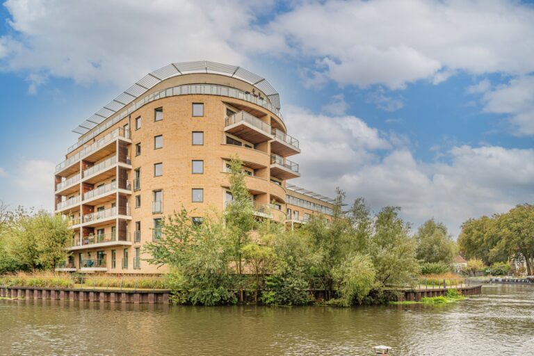 Mill Court, Essex Wharf, London